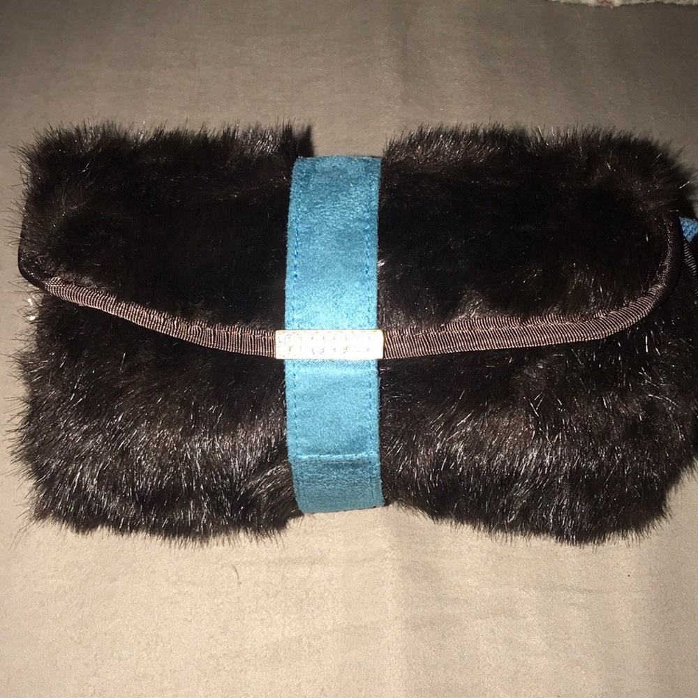Stephanie Johnson makeup bag
